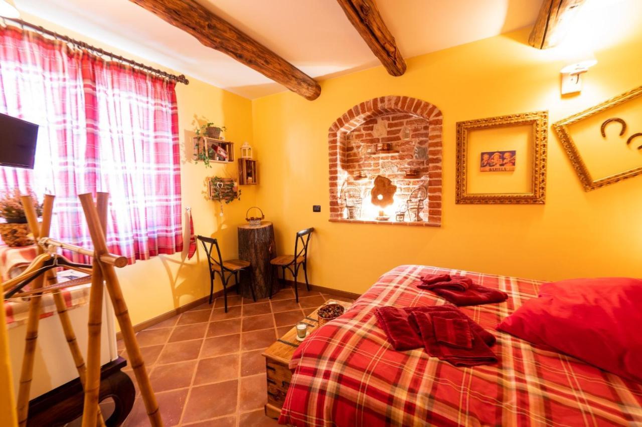 B&B Naturin - Cascina Colombaro Lauriano Bagian luar foto